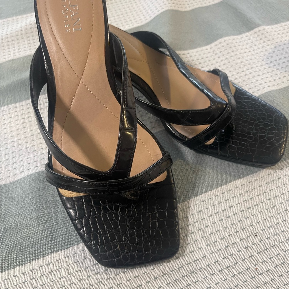 Enzo Angiolini Black Croc-Embossed Heels